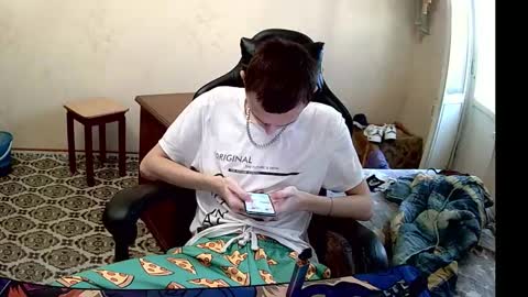 MikkiForus online show from 09/11/25, 12:16