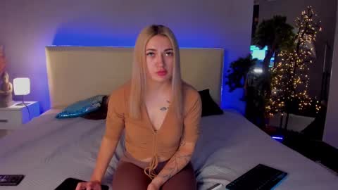 MikkiShows online show from 02/17/25, 03:31