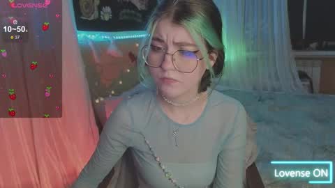 Snapshot of miko_meow chatting on 02/12/26, 07:31 Miko online show from 02/12/26, 07:31