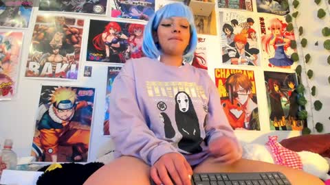   miku katsuragi  online show from 12/19/24, 09:18