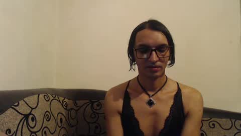 Miky Zazo online show from 12/10/24, 05:44