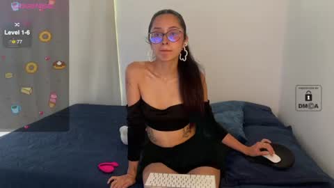Mila and albert online show from 07/04/26, 10:05
