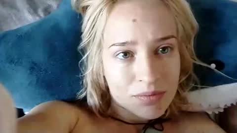 Snapshot of mila_420 chatting on 09/23/25, 07:55 Mila 420 online show from 09/23/25, 07:55