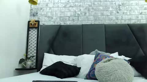 mila_adamss online show from 01/10/25, 10:50