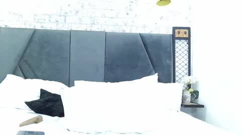 mila_adamss online show from 02/17/25, 01:36