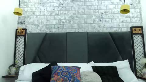 mila_adamss online show from 02/20/25, 10:59