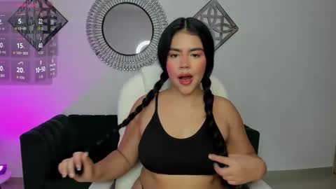 Snapshot of mila_blaze chatting on 09/29/25, 02:49 mila_blaze online show from 09/29/25, 02:49