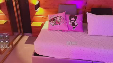 Milena  online show from 11/18/25, 11:36