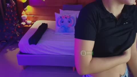 Milena  online show from 11/22/25, 10:36