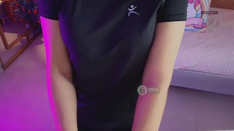 Milena  online show from 12/15/25, 11:03