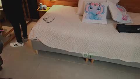Snapshot of mila_kiitty chatting on 02/05/26, 11:26 Milena online show from 02/05/26, 11:26