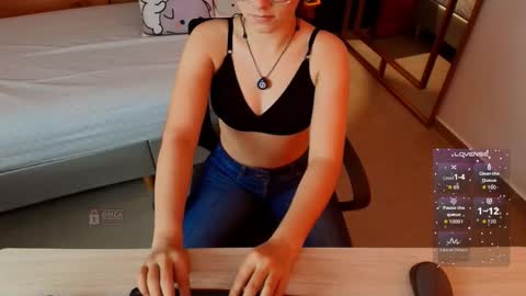 Snapshot of mila_kiitty chatting on 02/26/26, 11:20 Milena online show from 02/26/26, 11:20