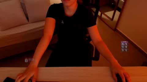 Snapshot of mila_kiitty chatting on 02/27/26, 11:10 Milena online show from 02/27/26, 11:10