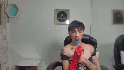 Mila online show from 10/01/25, 03:12