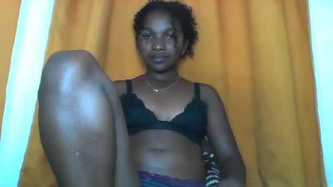 Snapshot of mila_lunah chatting on 03/11/26, 06:19 mila_lunah online show from 03/11/26, 06:19
