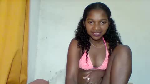 Snapshot of mila_lunah chatting on 03/30/26, 12:44 mila_lunah online show from 03/30/26, 12:44