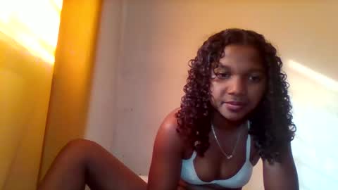 Snapshot of mila_lunah chatting on 04/06/26, 04:46 mila_lunah online show from 04/06/26, 04:46
