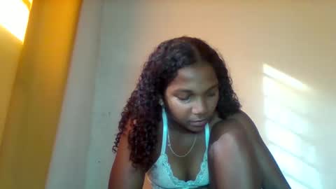 Snapshot of mila_lunah chatting on 04/08/26, 04:45 mila_lunah online show from 04/08/26, 04:45