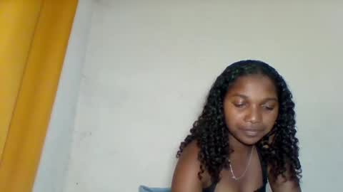 Snapshot of mila_lunah chatting on 04/12/26, 06:02 mila_lunah online show from 04/12/26, 06:02