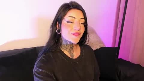     online show from 06/18/26, 03:40
