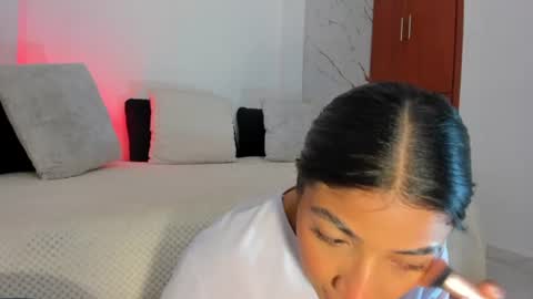 martina online show from 06/17/26, 12:57