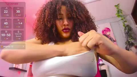 Snapshot of mila_rozze chatting on 10/15/25, 01:11   online show from 10/15/25, 01:11
