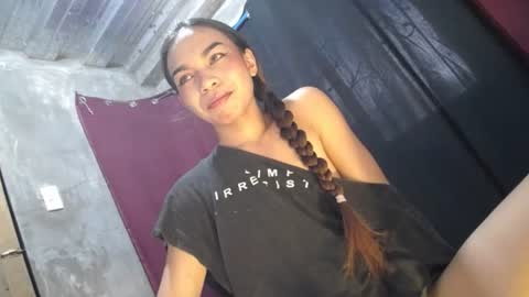 Snapshot of mila_seductressxx chatting on 06/13/26, 12:41 mila_seductressxx online show from 06/13/26, 12:41