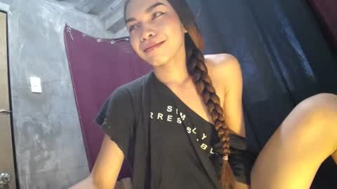 mila_seductressxx online show from 06/16/26, 12:46