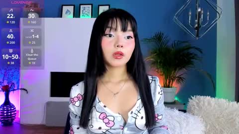 Mila online show from 03/15/26, 11:49