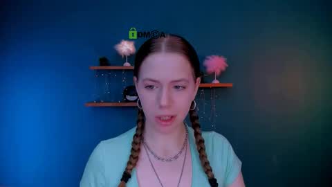 mila_sun__ online show from 02/07/26, 08:29