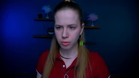 mila_sun__ online show from 02/11/26, 08:41