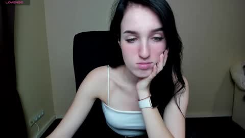Mila online show from 09/24/25, 06:50