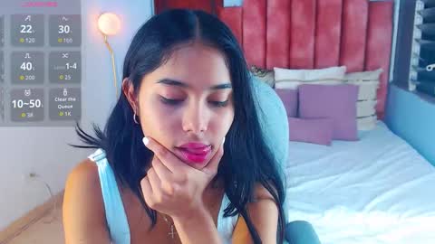 milaa_star online show from 10/15/25, 03:28