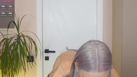 Mila and u can call me sweet bunny online show from 12/01/25, 09:58