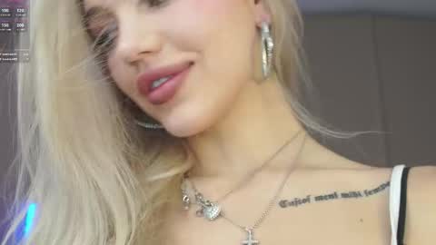 Mila and u can call me sweet bunny online show from 02/05/26, 10:31