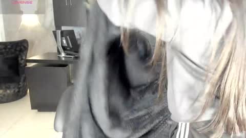 Mila online show from 05/21/26, 03:13