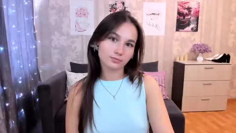 MilaDaisen online show from 09/16/25, 09:32