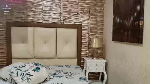miladiosa online show from 04/30/26, 11:49