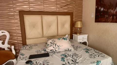 miladiosa online show from 05/17/26, 12:56