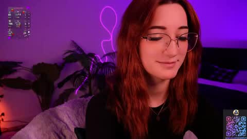 Snapshot of milaflameee_ chatting on 06/01/26, 03:25 Mila . online show from 06/01/26, 03:25