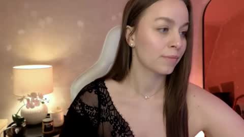 Snapshot of milafleur chatting on 12/16/25, 03:06 Mila Fleur online show from 12/16/25, 03:06