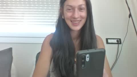 MilaGabor online show from 09/25/25, 10:30