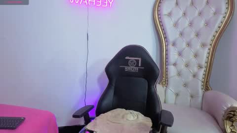 Snapshot of milah_tay chatting on 03/29/26, 03:17 milah_tay online show from 03/29/26, 03:17