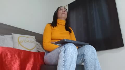mila online show from 02/11/25, 06:08