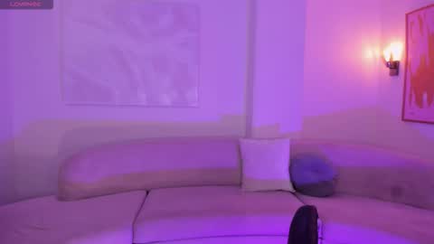 Snapshot of milalawrence_ chatting on 03/25/26, 12:11 Mila online show from 03/25/26, 12:11