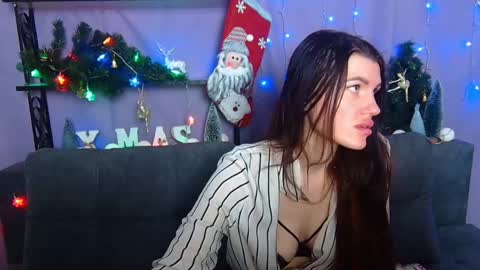 Snapshot of milaloona chatting on 12/11/24, 07:31 Milaloona online show from 12/11/24, 07:31