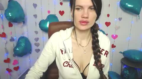 Snapshot of milaloona chatting on 02/20/25, 06:24 Milaloona online show from 02/20/25, 06:24