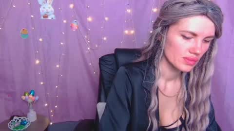 Snapshot of milaloona chatting on 04/11/26, 06:51 Milaloona online show from 04/11/26, 06:51