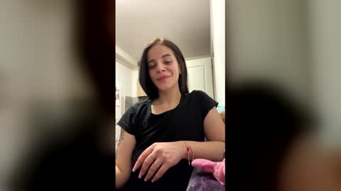 Snapshot of milalunaa chatting on 03/28/26, 12:10 milalunaa online show from 03/28/26, 12:10