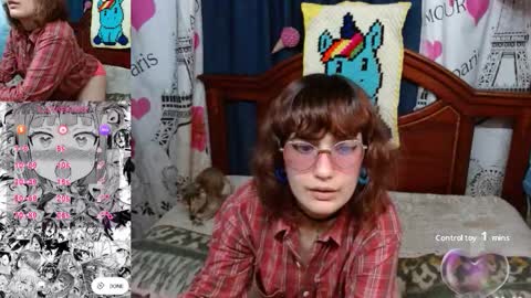 Mila-Lunala online show from 10/14/25, 10:32